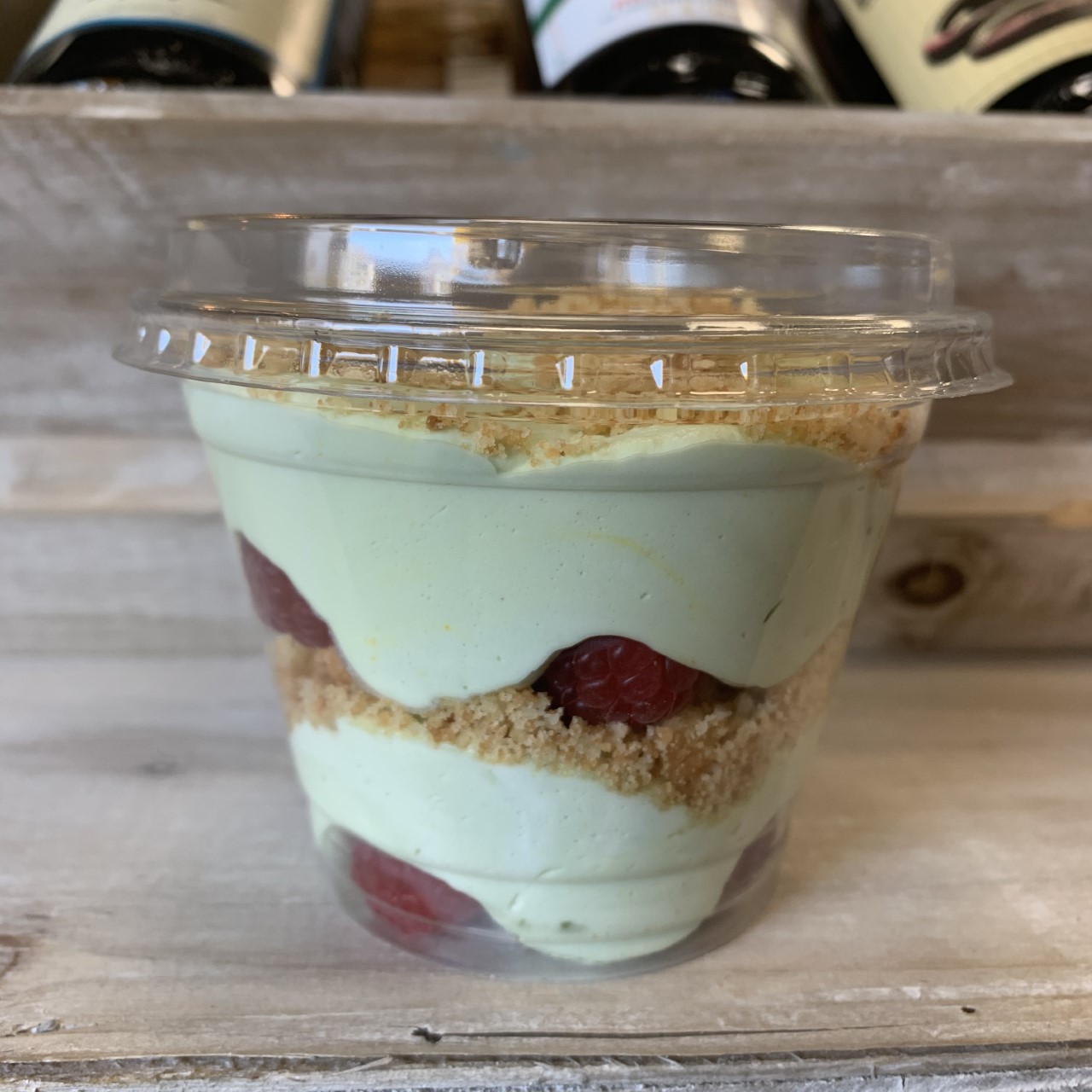 Verrine pistache et framboises fraîches