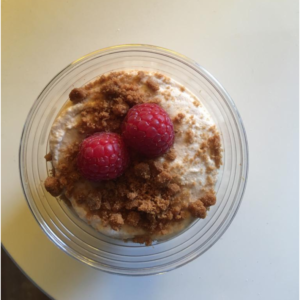 Mousse praliné, framboises et speculoos